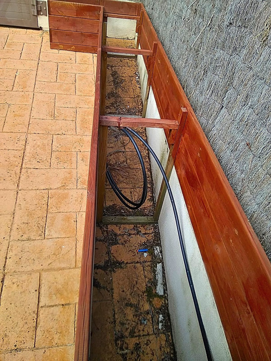 Creación jardineras en Xaz - Oleiros - A Coruña